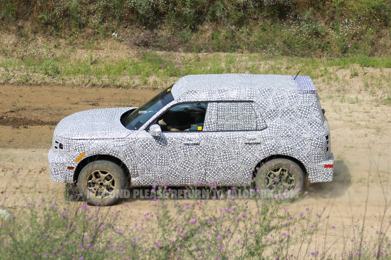 Illustration for article titled Here's The Ford 'Baby Bronco' Adventurer Testing Off-Road